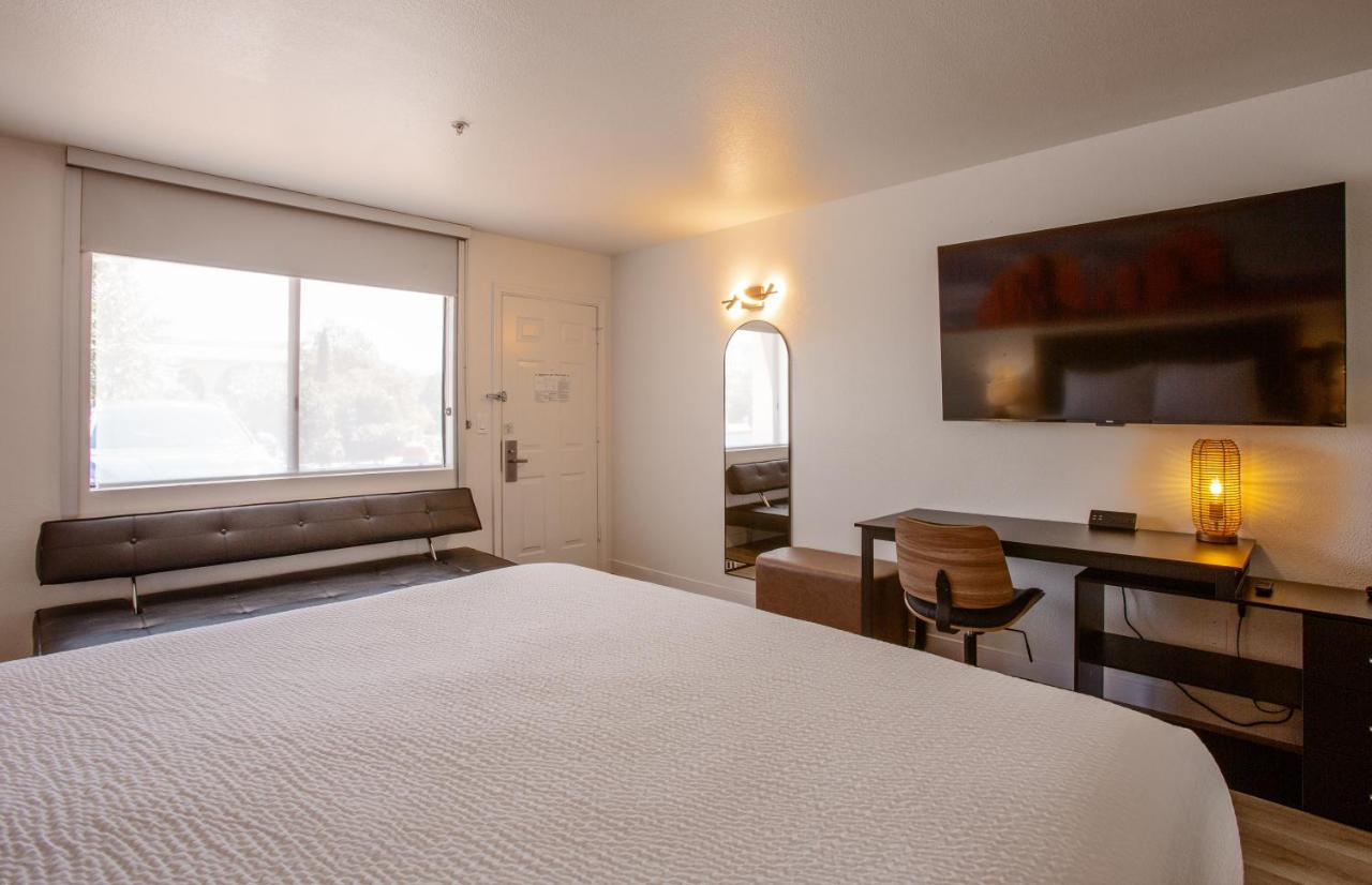 Double Room with Extra Bed at GreenTree Inn Sedona