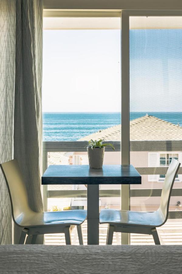 | Seaside Laguna Inn & Suites