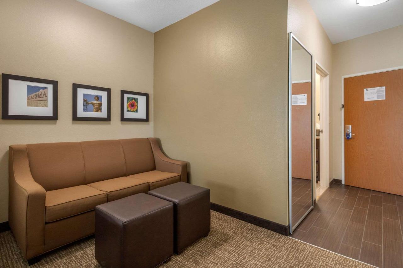  | Comfort Inn & Suites Glenpool