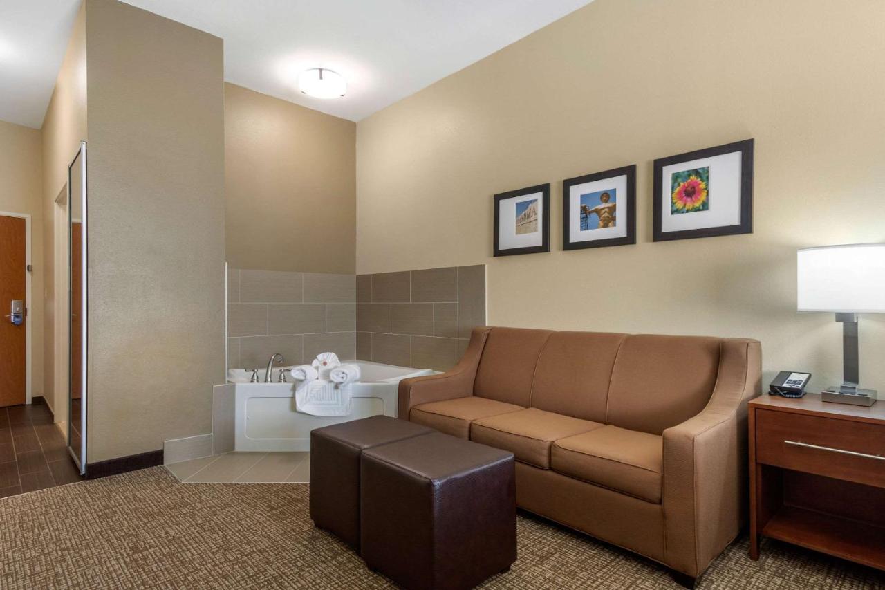  | Comfort Inn & Suites Glenpool