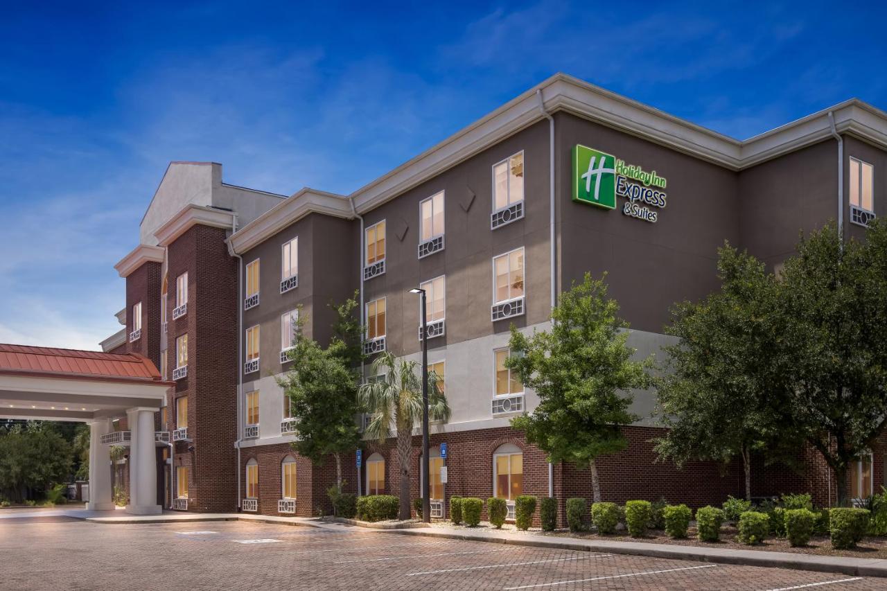 | Holiday Inn Express and Suites Savannah - Midtown, an IHG Hotel