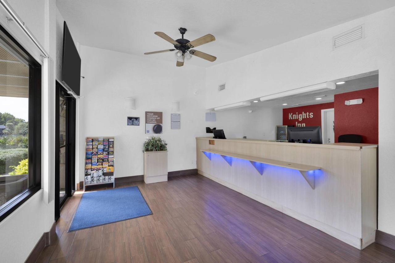  | Knights Inn Jacksonville at Dix Ellis Trail