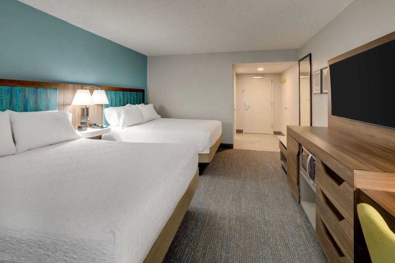 Double Room with Two Double Beds - Non-Smoking at Hampton Inn Lebanon