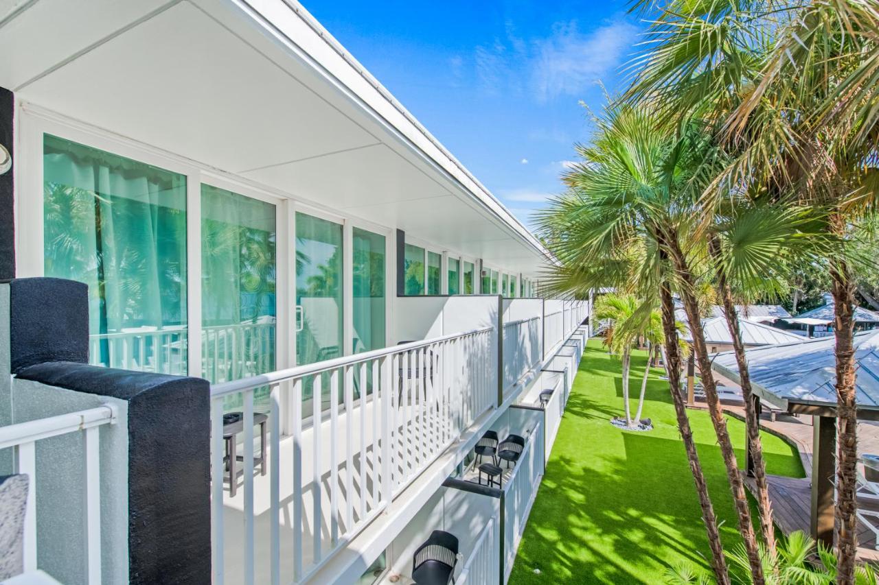 Double Room with Pool View at Casey Key Resorts - Mainland