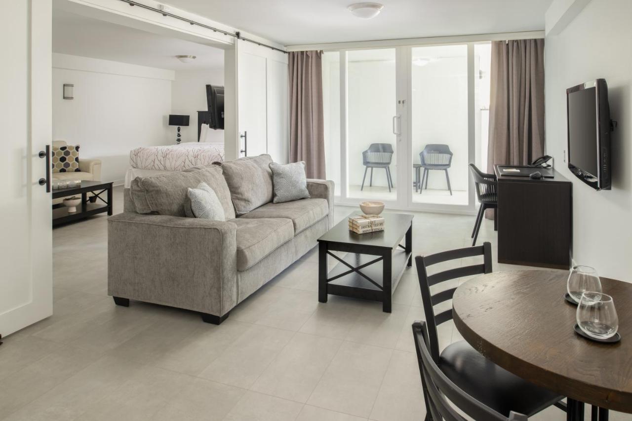 King Suite at Casey Key Resorts - Mainland