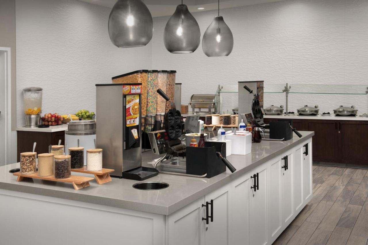 | Residence Inn by Marriott Anaheim Resort Area/Garden Grove