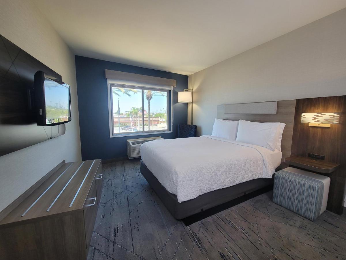  | Holiday Inn Express San Diego South - Chula Vista, an IHG Hotel