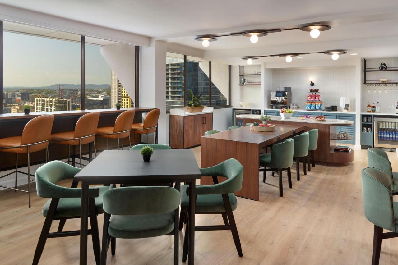 Executive Suite, 1 King at Sheraton Grand Nashville Downtown