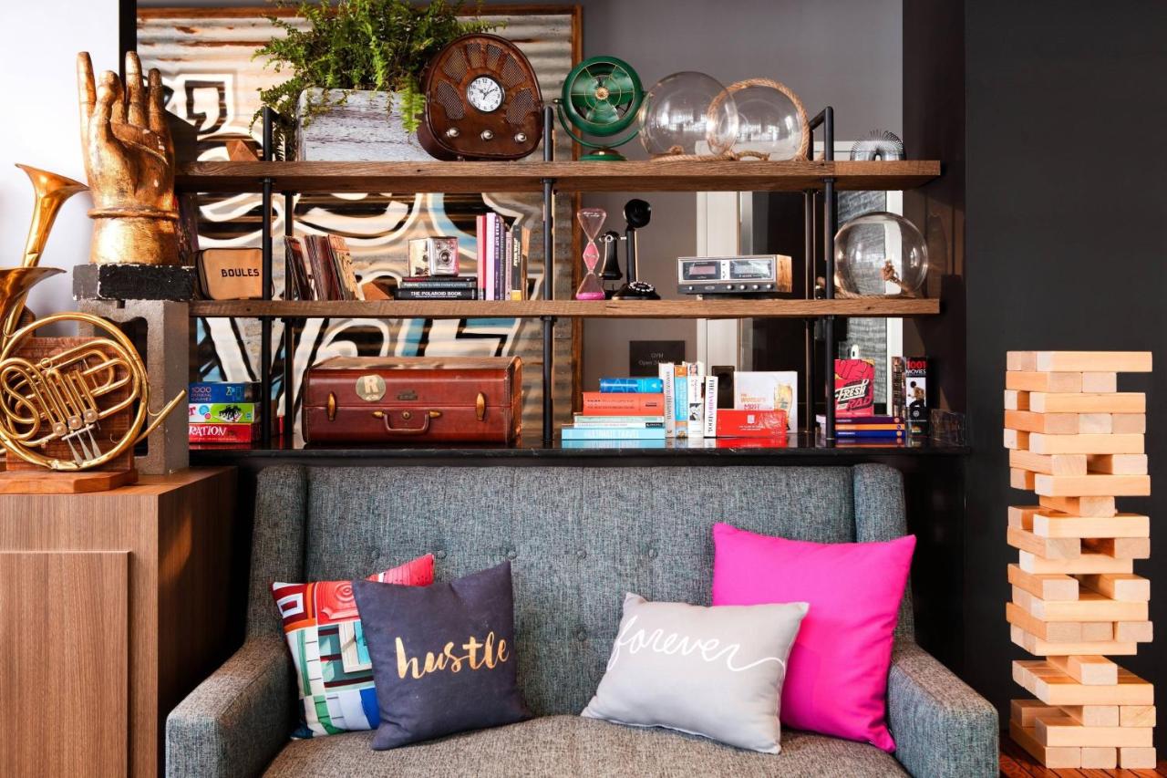 | MOXY New Orleans Downtown/French Quarter Area
