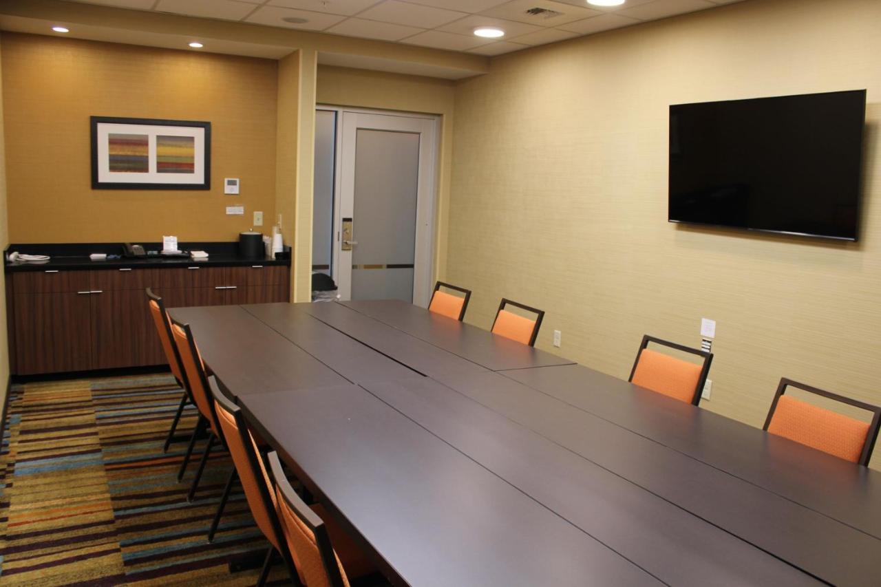 | Fairfield Inn & Suites by Marriott Eugene East/Springfield