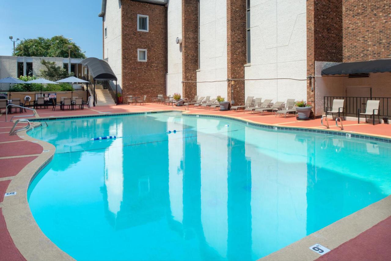 | Hawthorne Inn & Conference Center