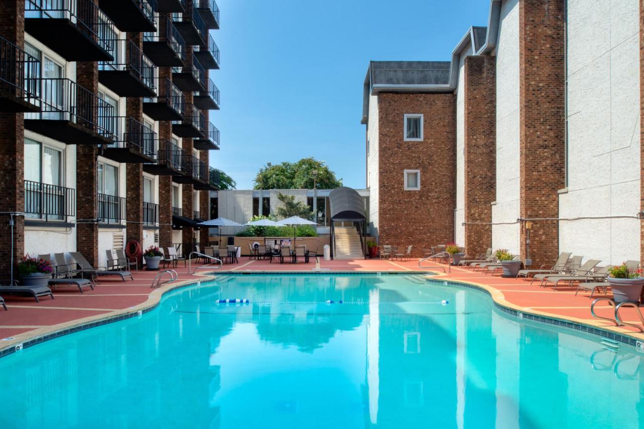 | Hawthorne Inn & Conference Center