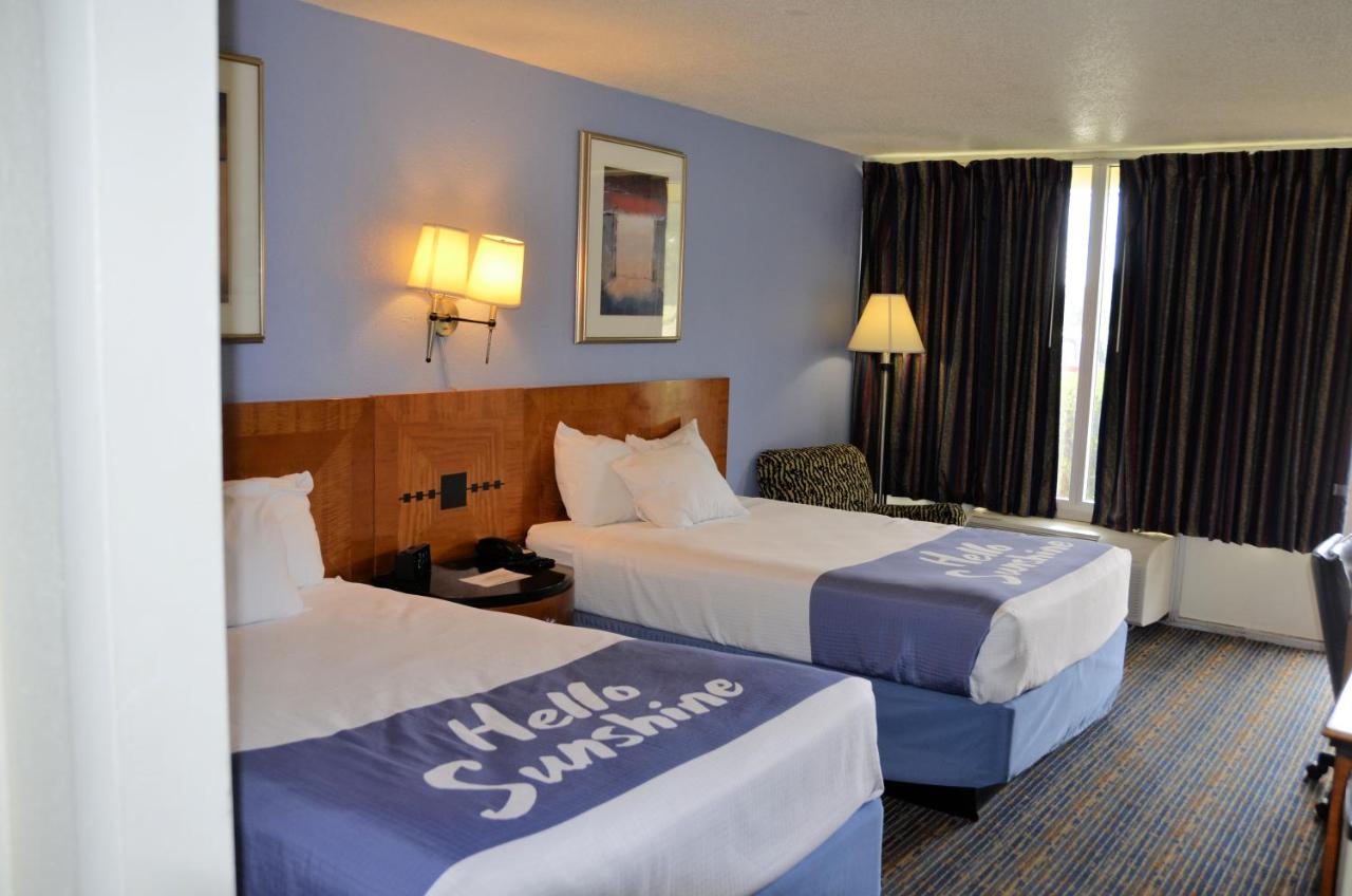 NDD1 Deluxe Double Room with Two Double Beds - Non-Smoking at Days Inn by Wyndham Luray Shenandoah