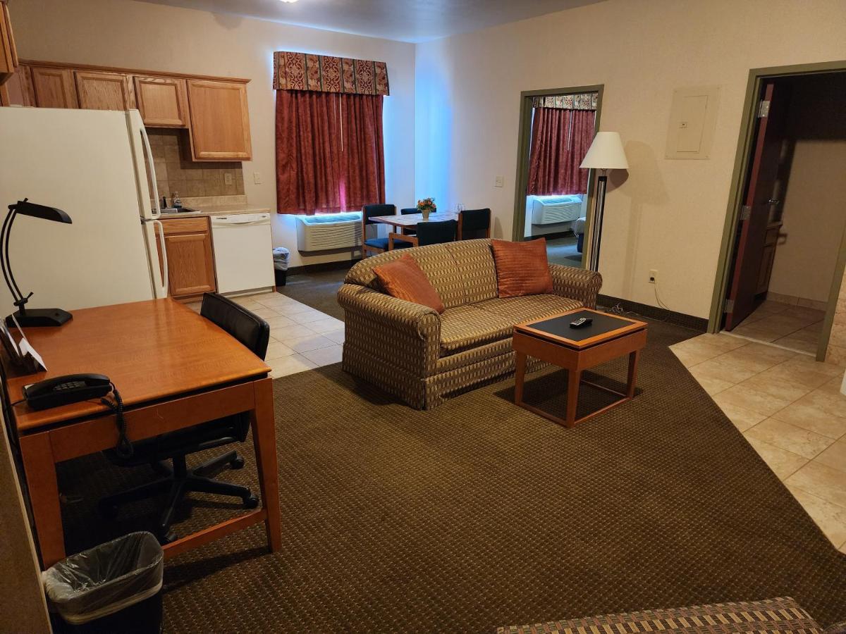 Deluxe King Suite - Non-Smoking at Days Inn by Wyndham Luray Shenandoah