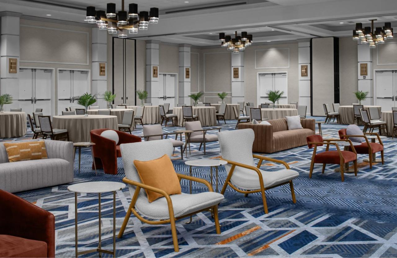 | Sheraton Austin Hotel at the Capitol