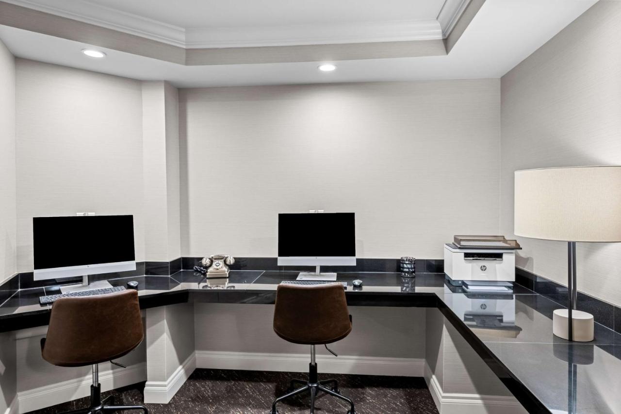 | Best Western Plus Plaza Hotel & Conference Center