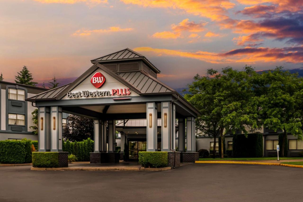| Best Western Plus Plaza Hotel & Conference Center