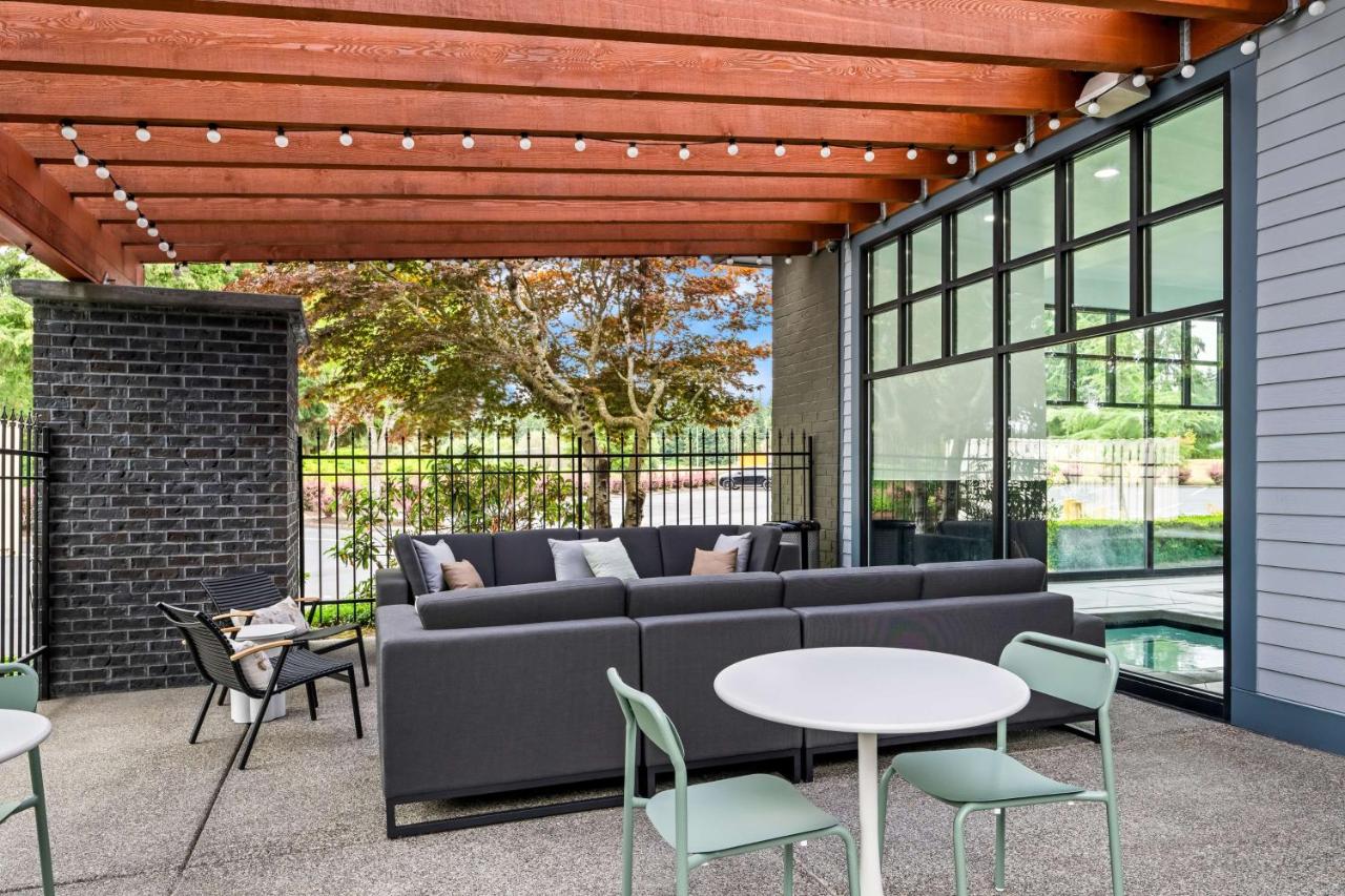 | Best Western Plus Plaza Hotel & Conference Center
