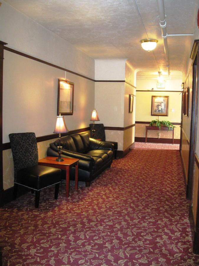 | Hotel Arcata