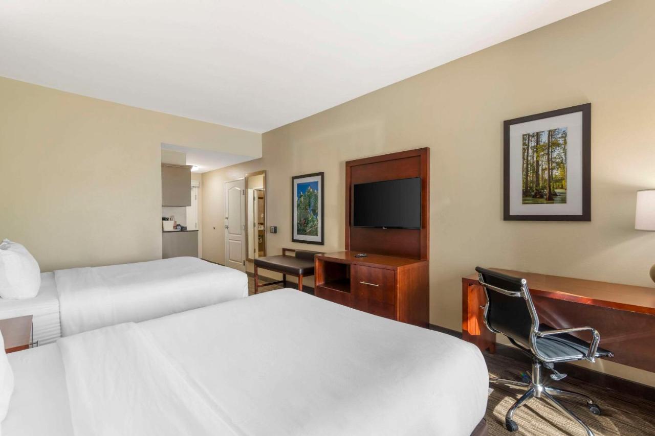 Queen Room with Two Queen Beds - Disability Access/Non-Smoking at Comfort Inn & Suites Tifton