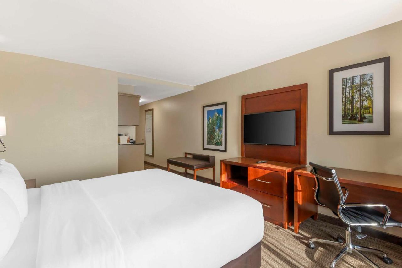 King Room - Non-Smoking at Comfort Inn & Suites Tifton