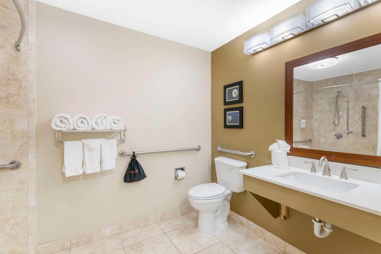 Queen Room with Two Queen Beds - Disability Access/Non-Smoking at Comfort Inn & Suites Tifton