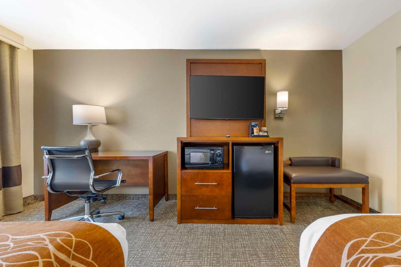 Double Room with Two Double Beds at Comfort Inn South - Springfield