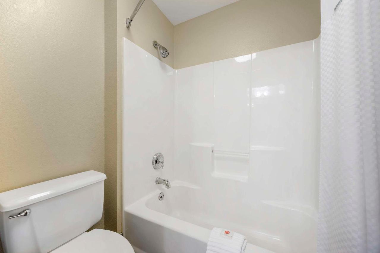 Double Room with Two Double Beds at Comfort Inn South - Springfield