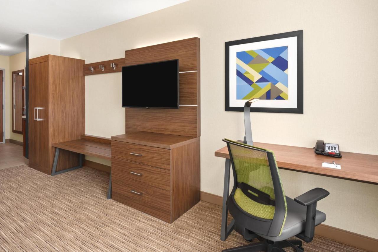  | Holiday Inn Express Hotel & Suites Corning, an IHG Hotel