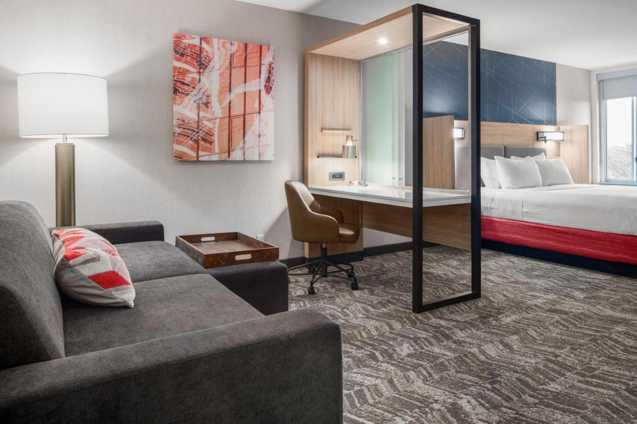 King Suite with Trundle Bed at SpringHill Suites by Marriott Raleigh Apex