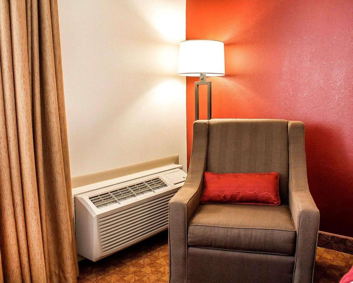 Double Room with Two Double Beds - Non-Smoking at Quality Inn Lima Northeast