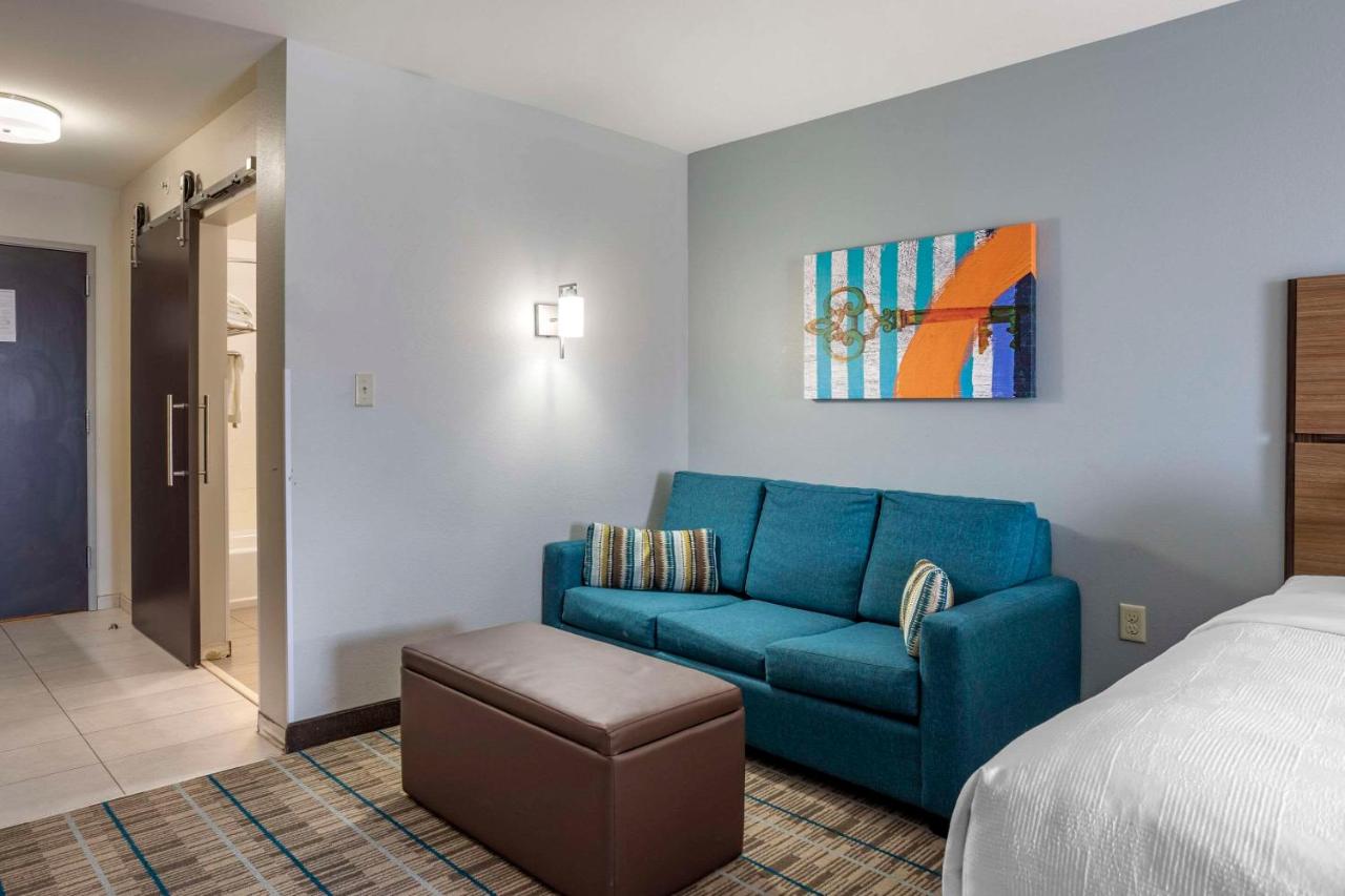 Queen Suite with Two Queen Beds - Non-Smoking at MainStay Suites Bowling Green North