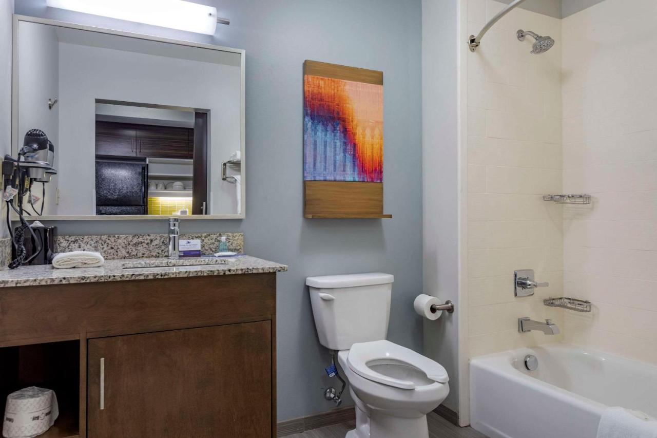King Suite - Non-Smoking at MainStay Suites Bowling Green North