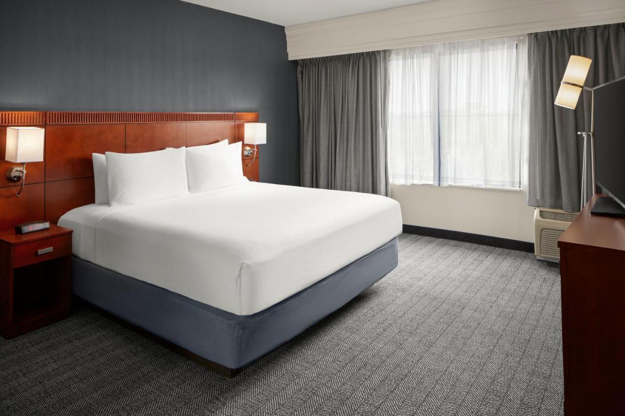  | Courtyard by Marriott Winchester Medical Center