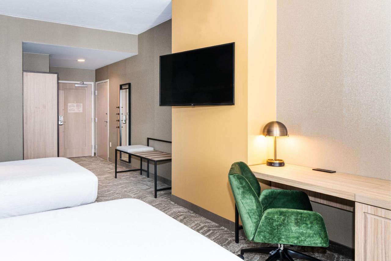 Standard Suite with Two Queen Beds at SpringHill Suites by Marriott Baltimore Downtown Convention Center Area