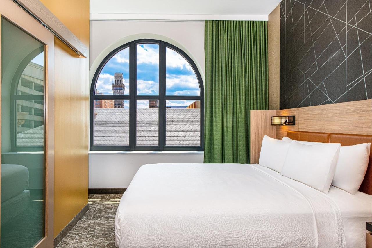 King Suite with Sofa Bed at SpringHill Suites by Marriott Baltimore Downtown Convention Center Area
