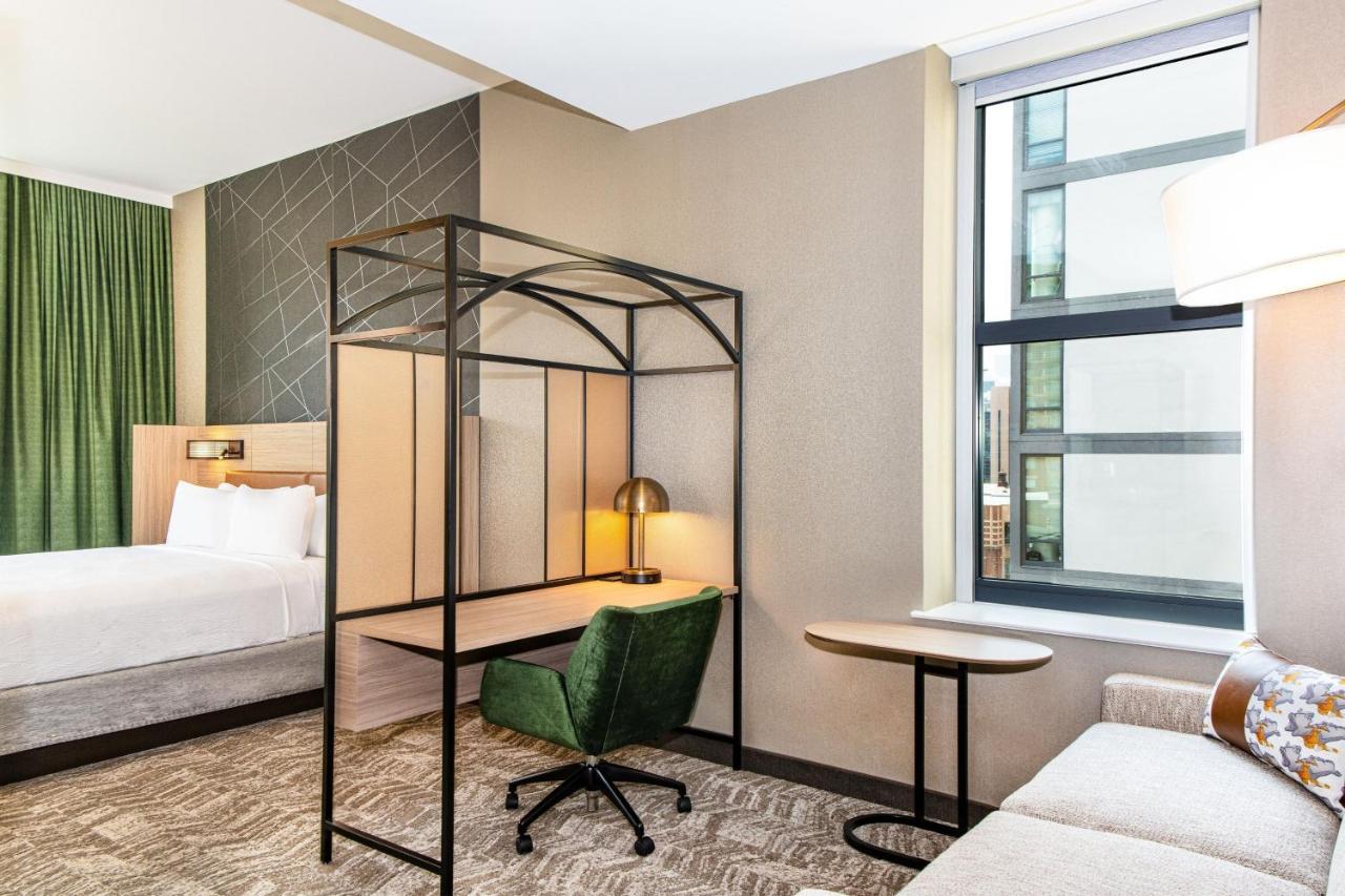 King Suite with Sofa Bed at SpringHill Suites by Marriott Baltimore Downtown Convention Center Area