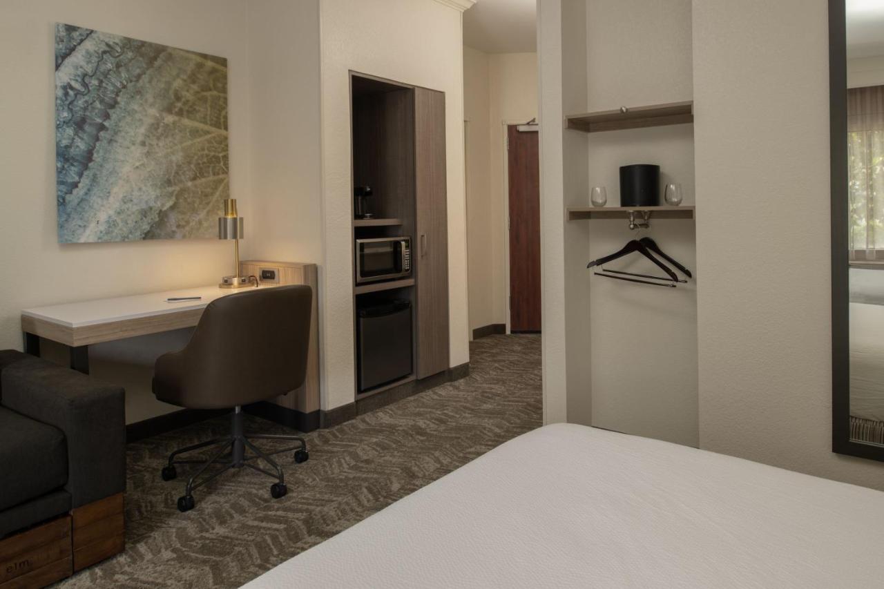 | SpringHill Suites by Marriott Medford