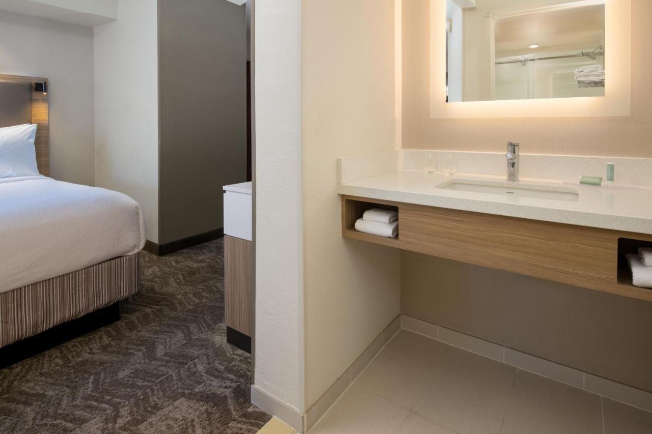 | SpringHill Suites by Marriott Medford