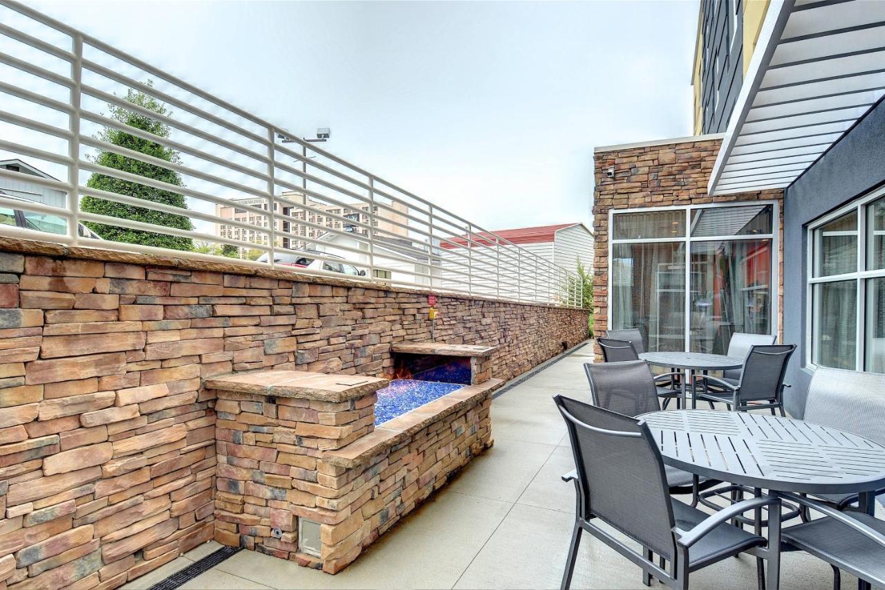 | Fairfield Inn & Suites by Marriott Nashville Downtown MetroCenter