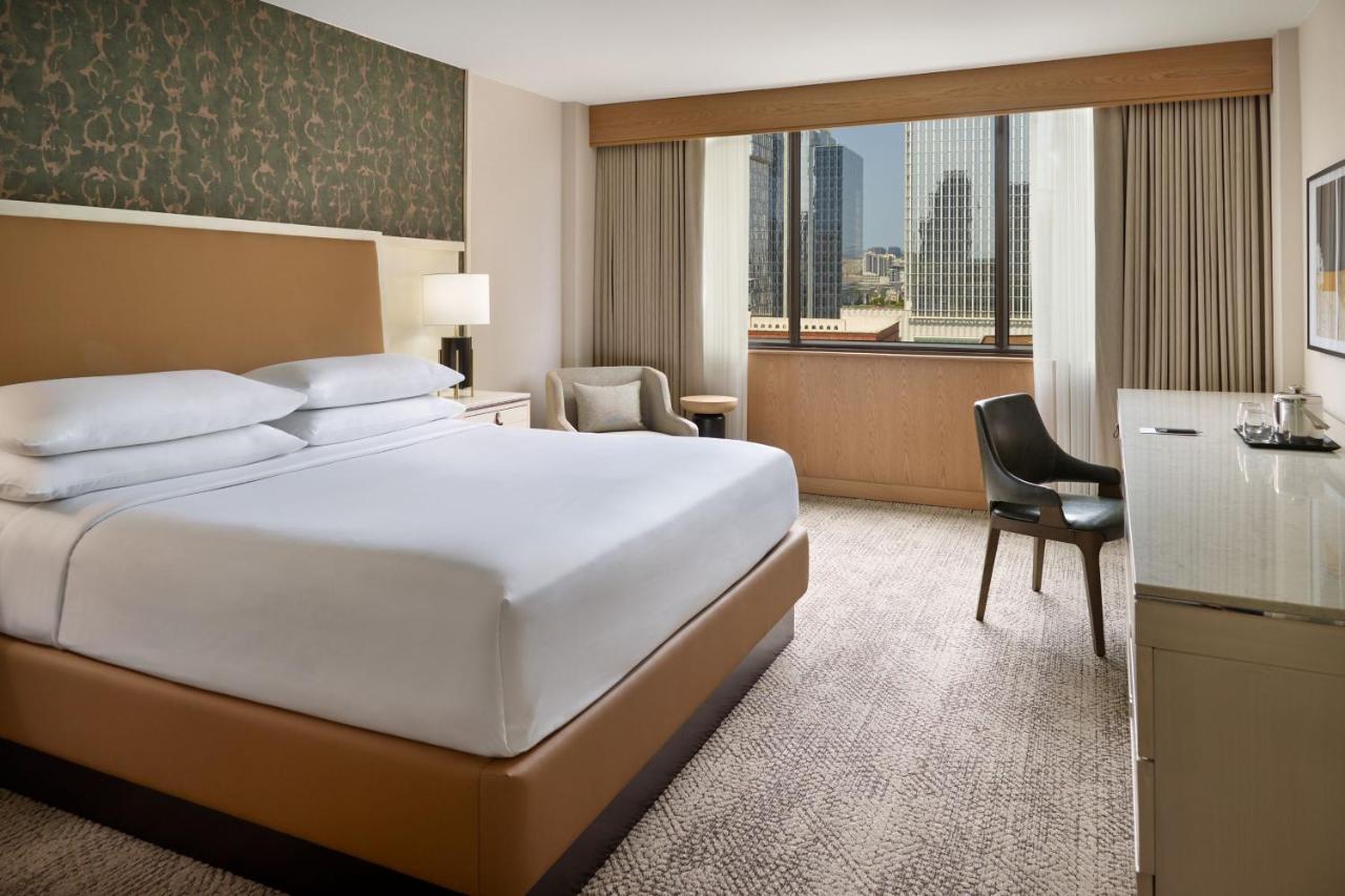 Executive Suite, 1 King at Sheraton Grand Nashville Downtown