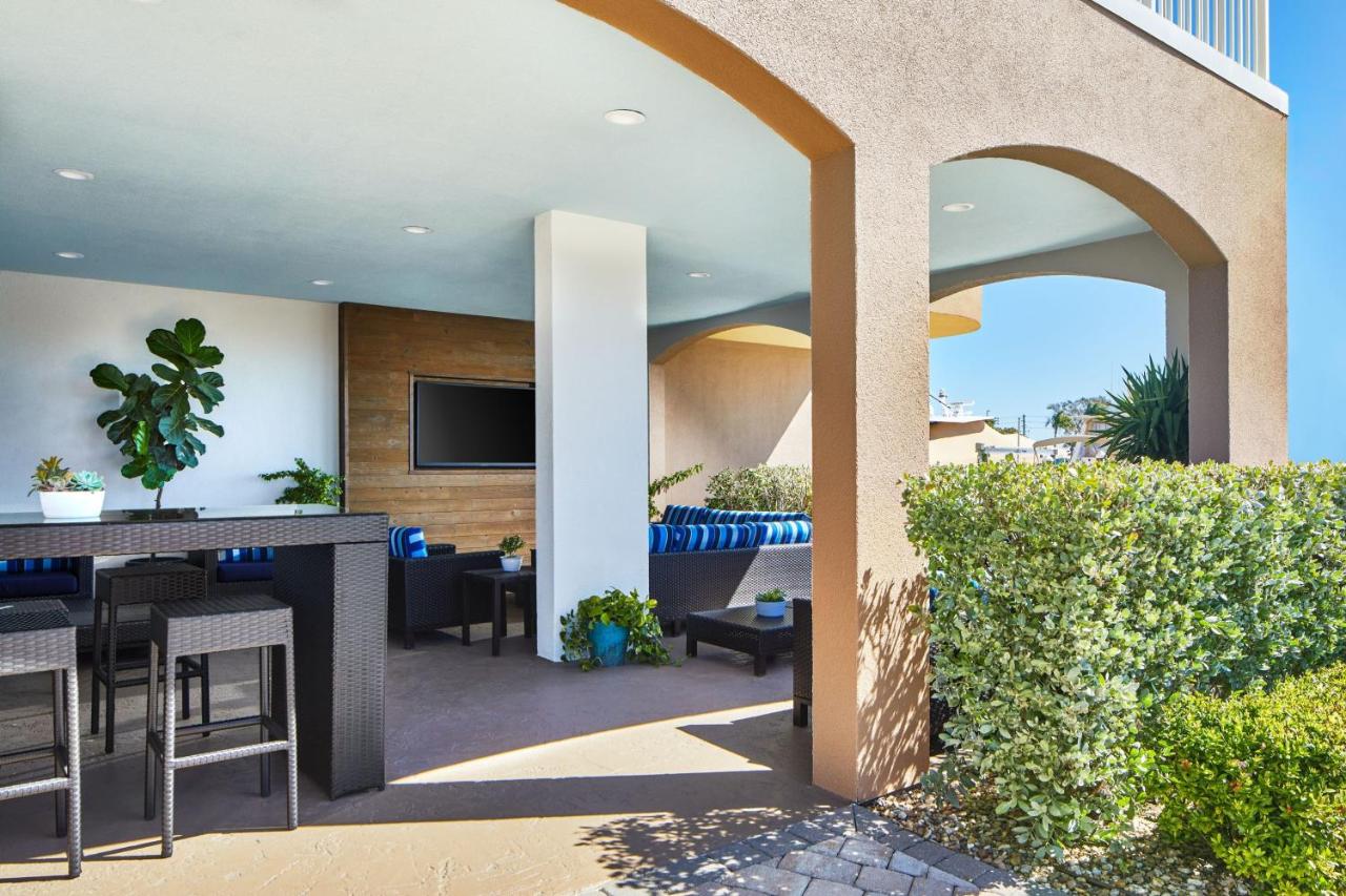 | Courtyard by Marriott St. Petersburg Clearwater/Madeira Beach