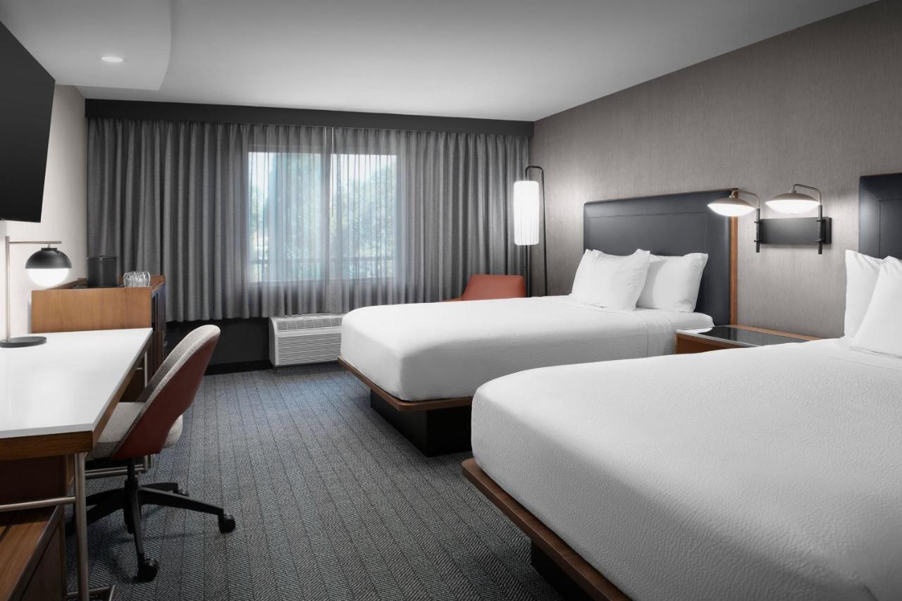| Courtyard by Marriott Paso Robles