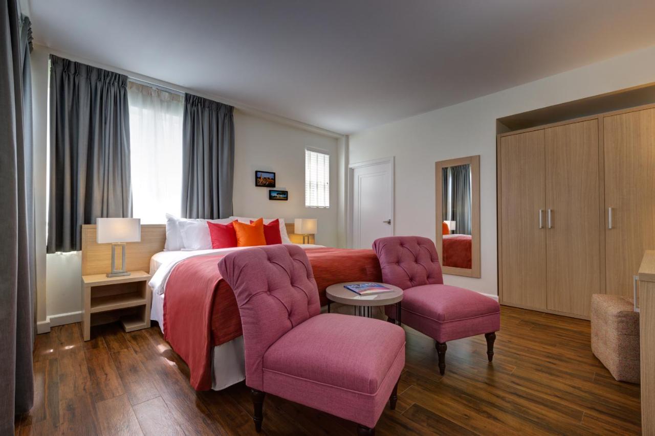 | Villa Italia South Beach