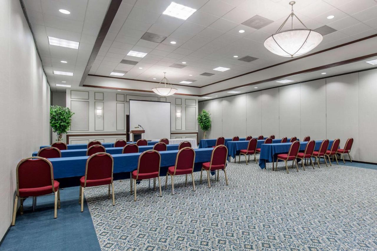  | Comfort Inn Conference Center Bowie