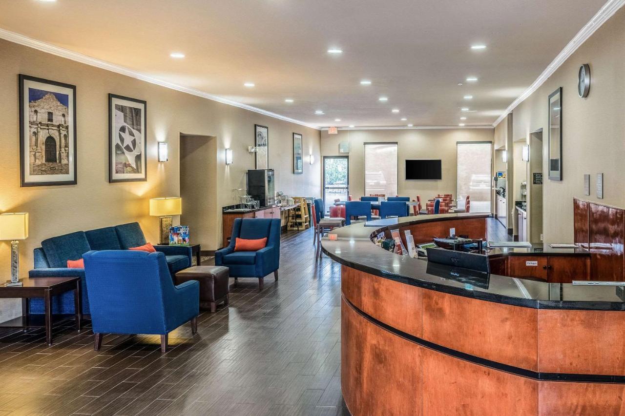  | Comfort Suites San Marcos
