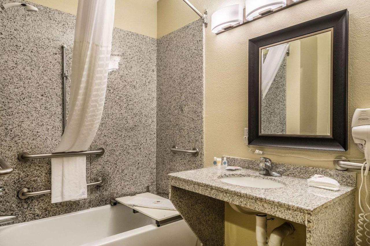  | Comfort Suites San Marcos