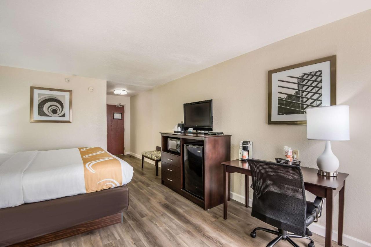 King Room with Sofa Bed - Non-Smoking at Quality Inn & Suites Quincy - Downtown