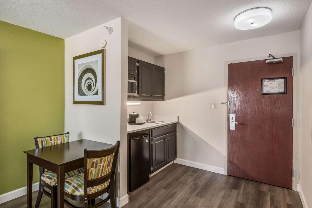 Superior Queen Suite with Two Queen Beds - Non-Smoking at Quality Inn & Suites Quincy - Downtown