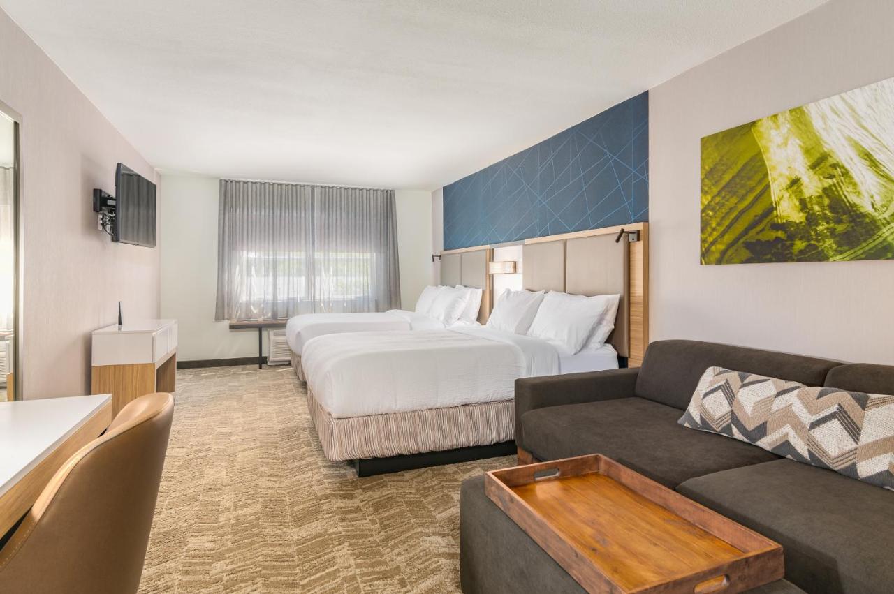 | Hotel 44 North Freeport Brunswick
